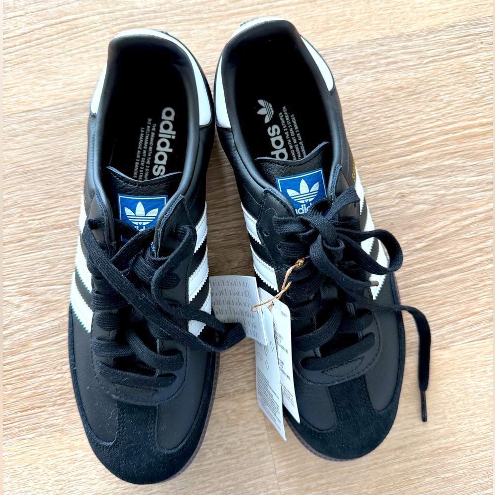 Brand new Adidas original Samba. UK size 6